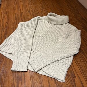 Cloth - Chunky Knit Turtle Neck